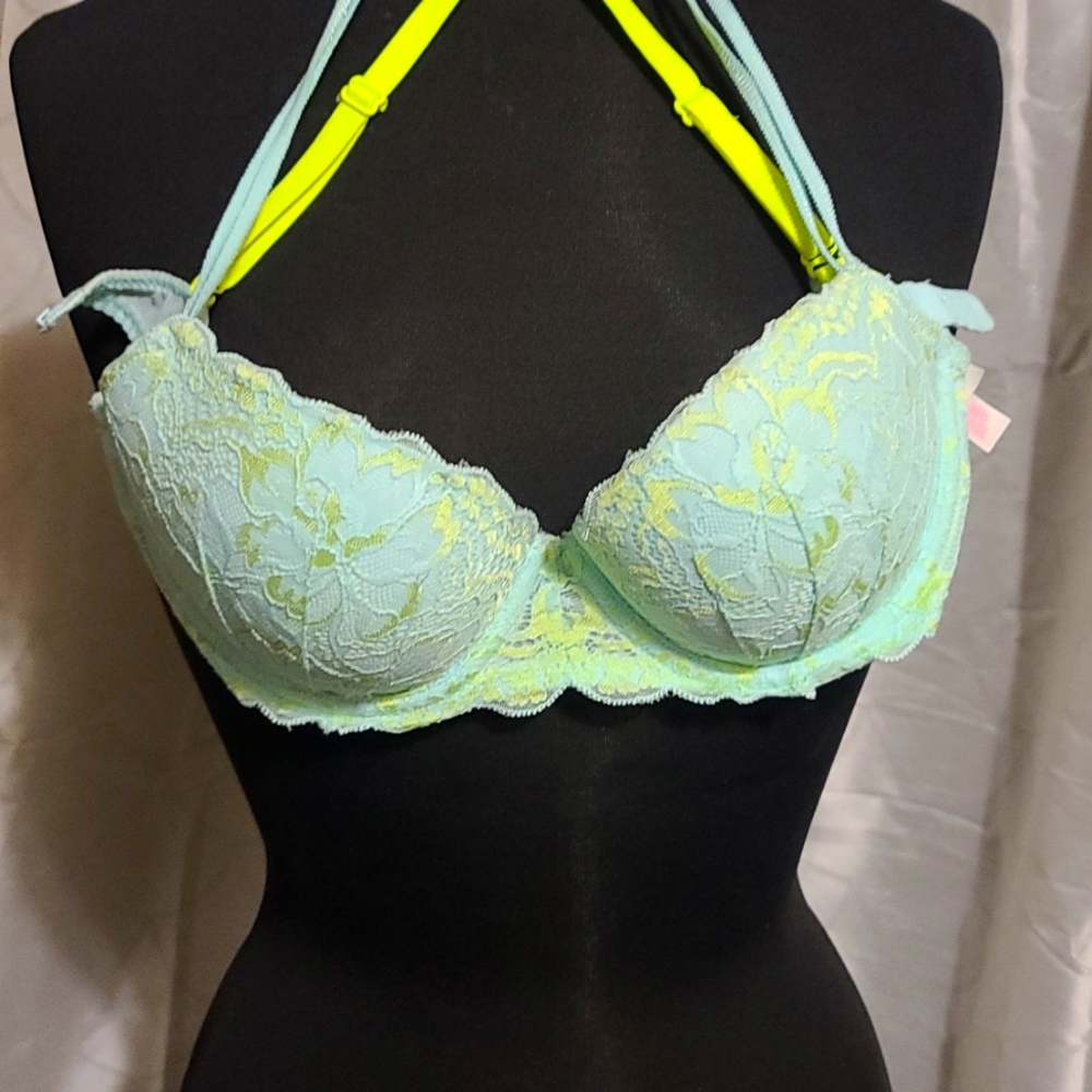 Victoria Secret PINK Pushup Bra
